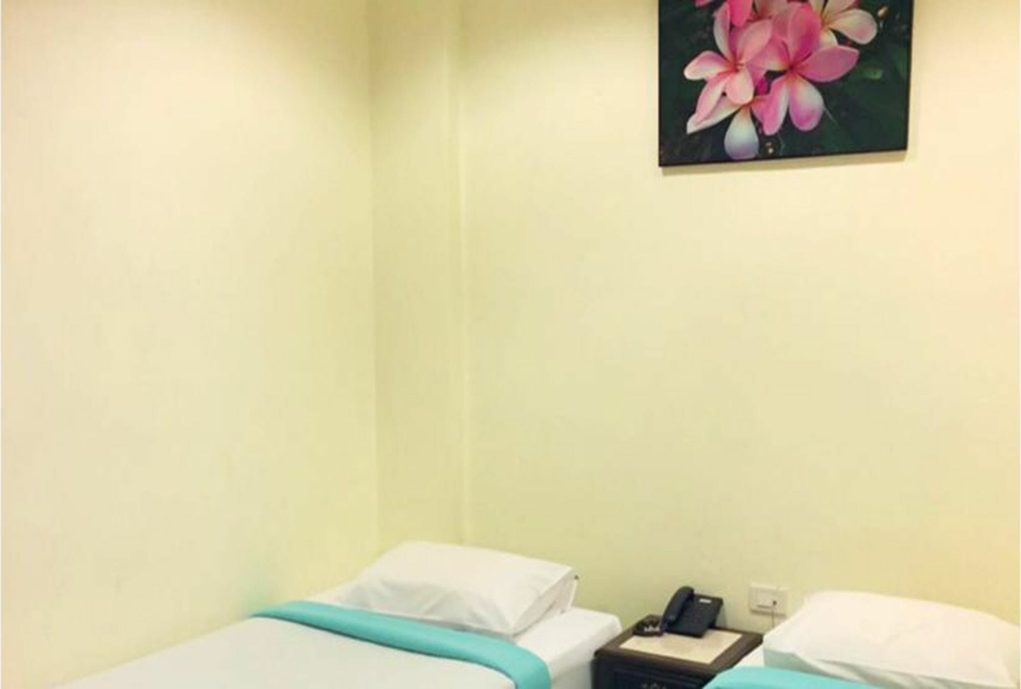 Krabi Marina Seaview Hotel Ngoại thất bức ảnh
